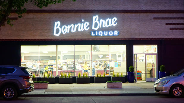Images Bonnie Brae Liquor