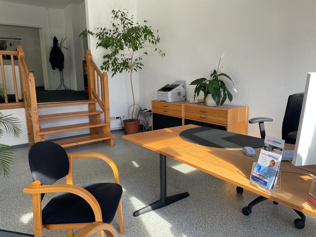 Allianz Agentur Peter Becker, Thomasiusstrasse 14 in Halle