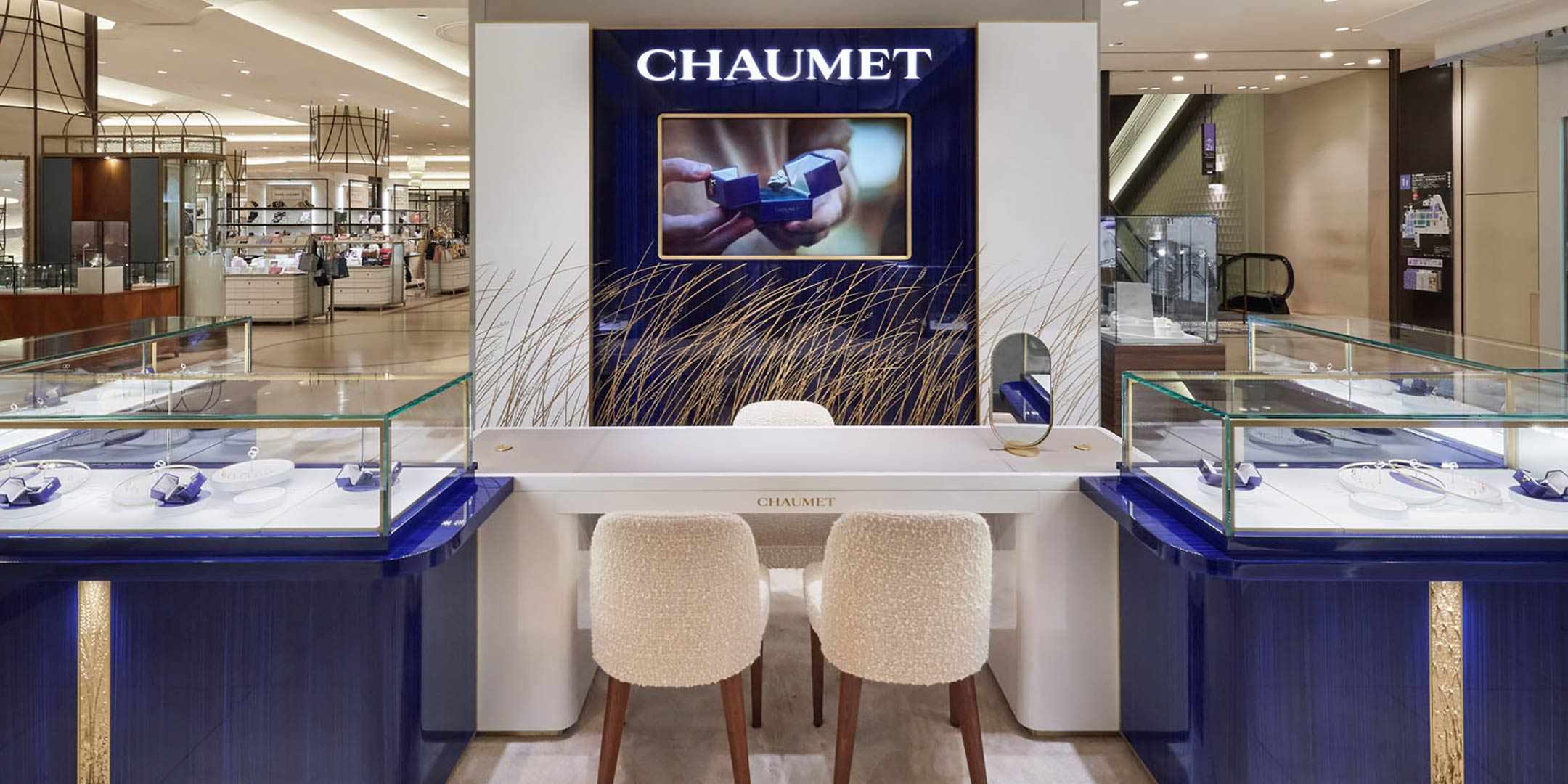 大阪阪急梅田本店購入　エルメス　フールトゥ エルメス」レディースシューズ専門ブティックが阪急うめだ本店に
