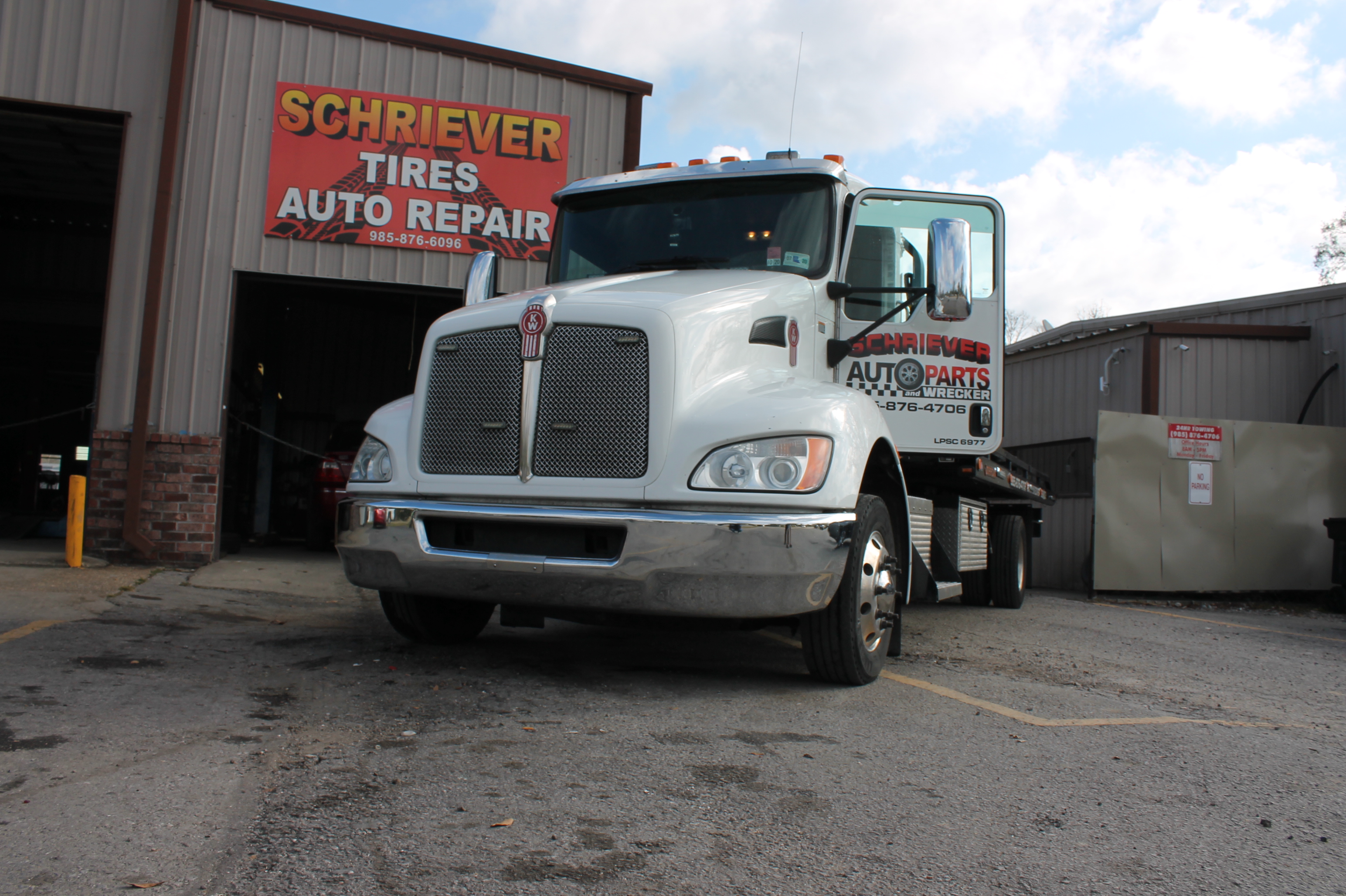 Schriever Auto Parts and Wrecker Service Photo