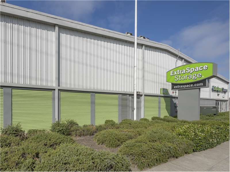 Alternate Beauty Image - Extra Space Storage at 6401 San Leandro St, Oakland, CA 94621