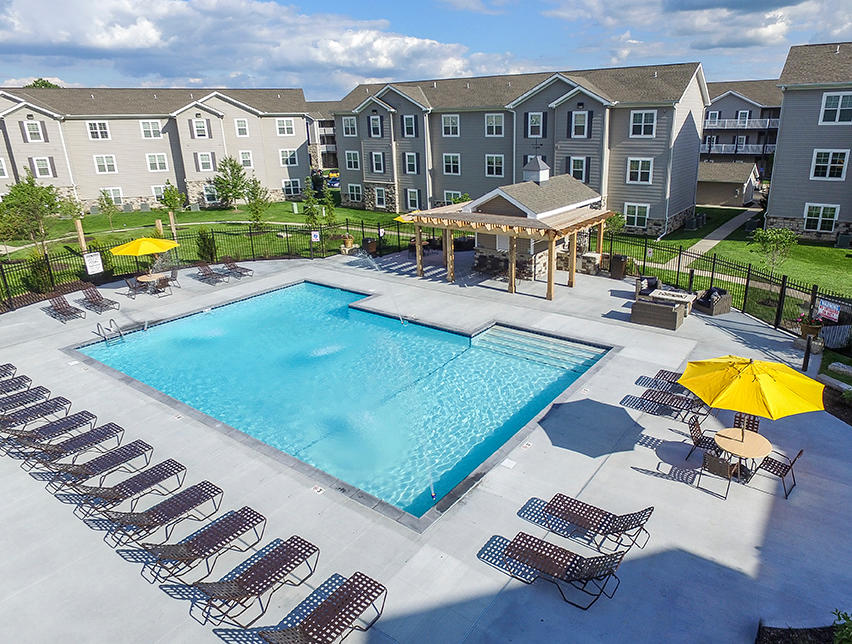 Expansive Outdoor Pool & Sundeck