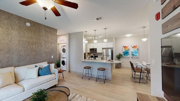 Images The Hamilton at Lakeside