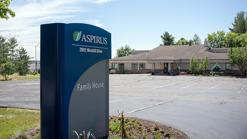 exterior photo Aspirus Family House