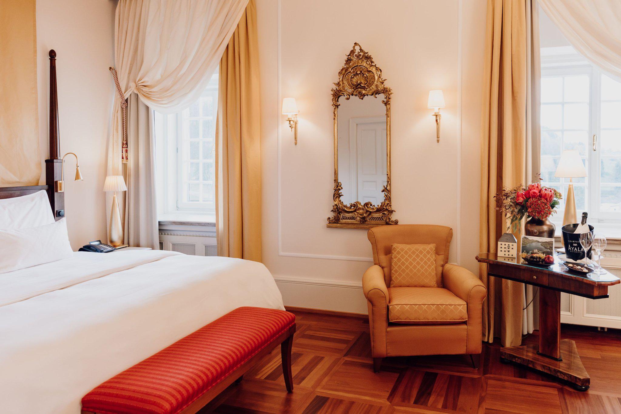 Schloss Fuschl, a Luxury Collection Resort & Spa, Fuschlsee-Salzburg, Schloss Strasse 19 in Hof Bei Salzburg