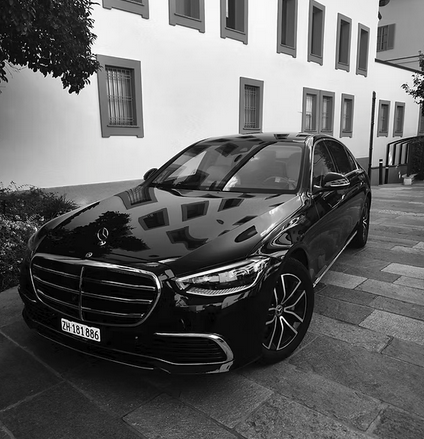 Kayar Taxi und Flughafen Transfer, Schaffhauserstrasse 114 in Kloten