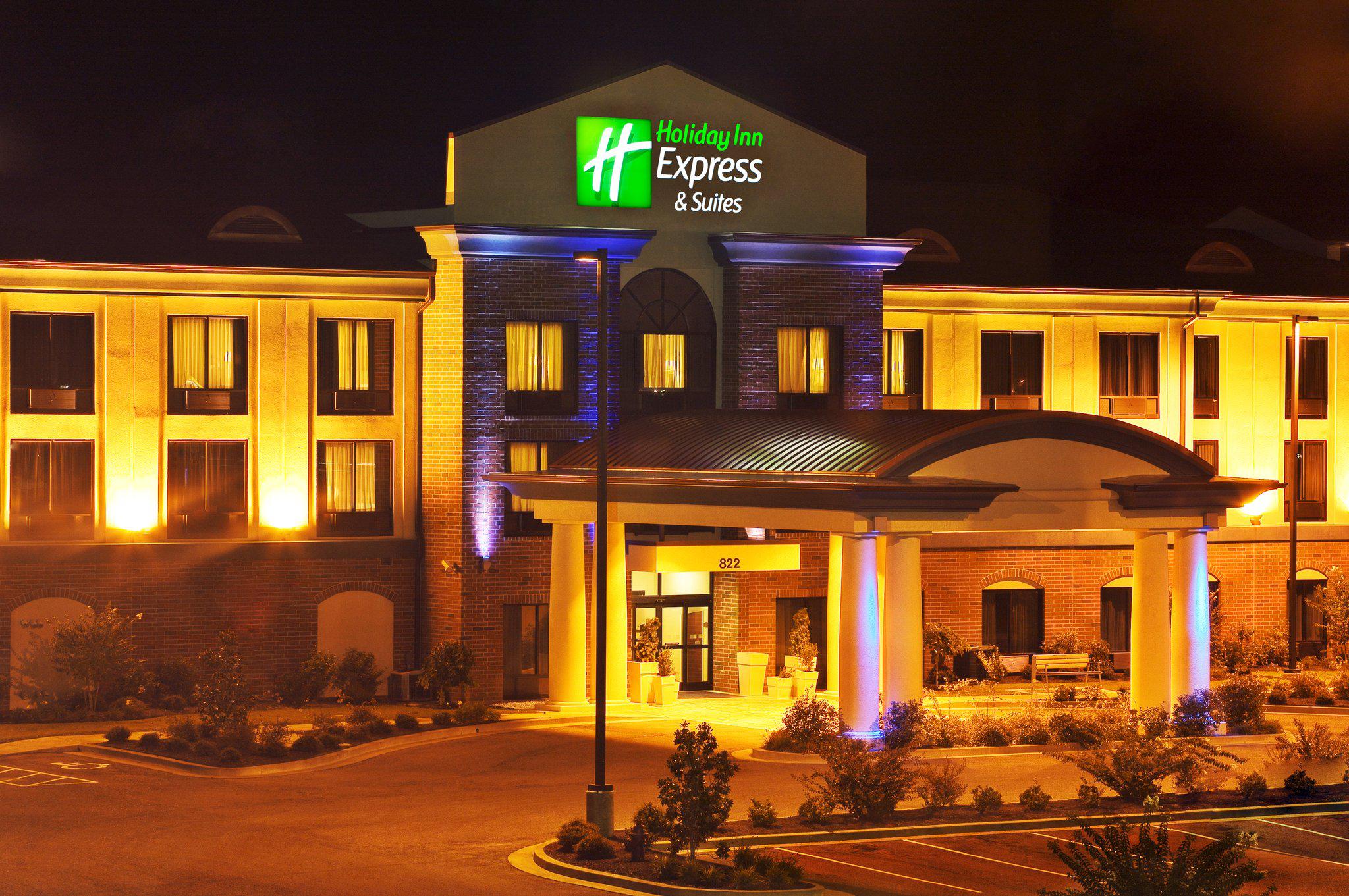 Holiday Inn Express & Suites Dyersburg, an IHG Hotel Dyersburg (731)286-1021