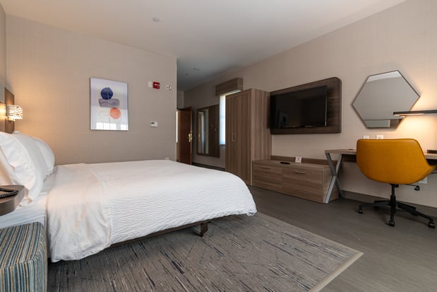 Images Holiday Inn Express & Suites Hampton South-Seabrook by IHG