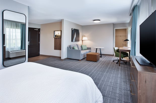 Images Staybridge Suites Bismarck by IHG