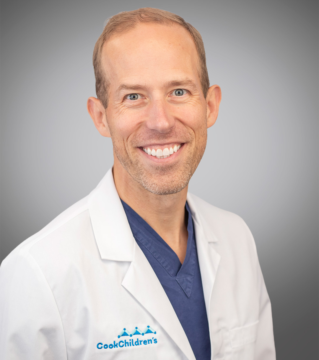 Headshot of Dr. Daniel Hansen