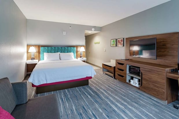 Images Hampton Inn Madison