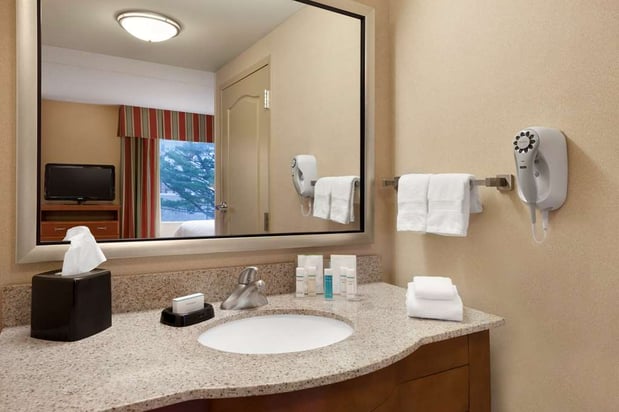 Images Hampton Inn & Suites Hartford/East Hartford