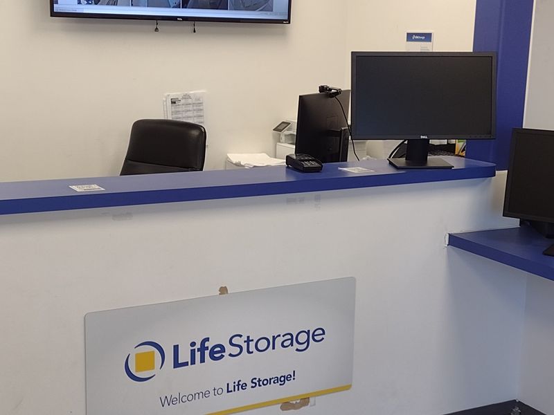 Images Life Storage - Cincinnati