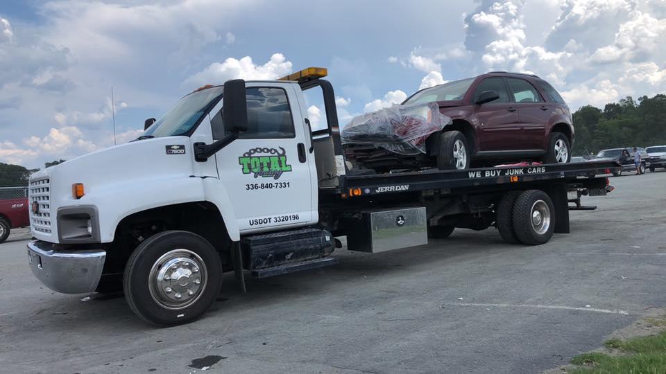 TOTAL TOWING Photo