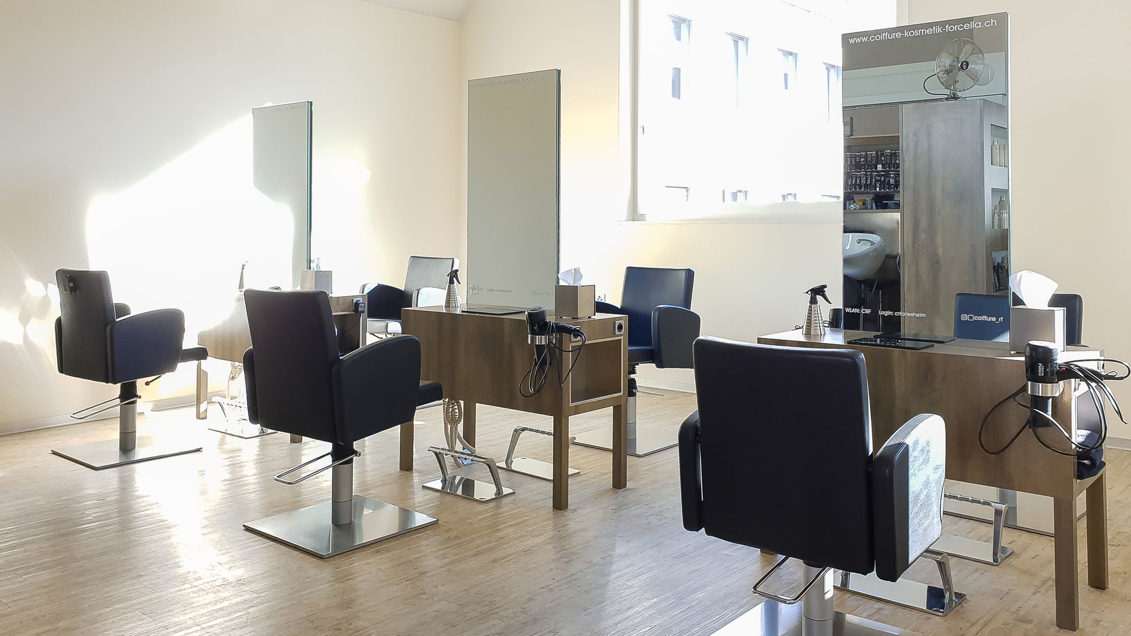 COIFFURE RF ROBERT FORCELLA, Hauptstrasse 37 in Arlesheim