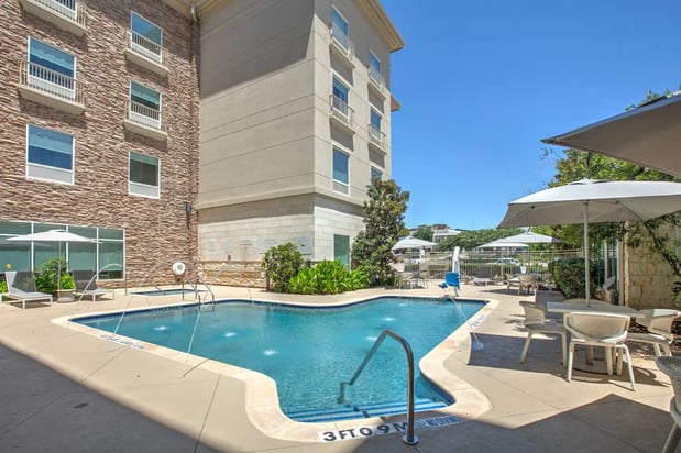 Images Hilton Garden Inn Dallas/Arlington