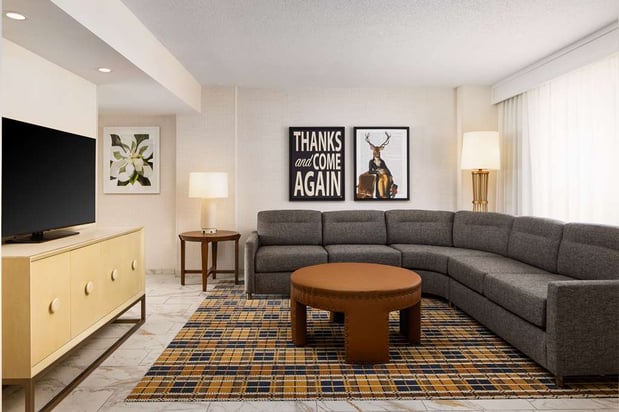 Images Embassy Suites by Hilton Atlanta Buckhead