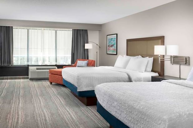 Images Hampton Inn & Suites Lake Mary At Colonial Townpark