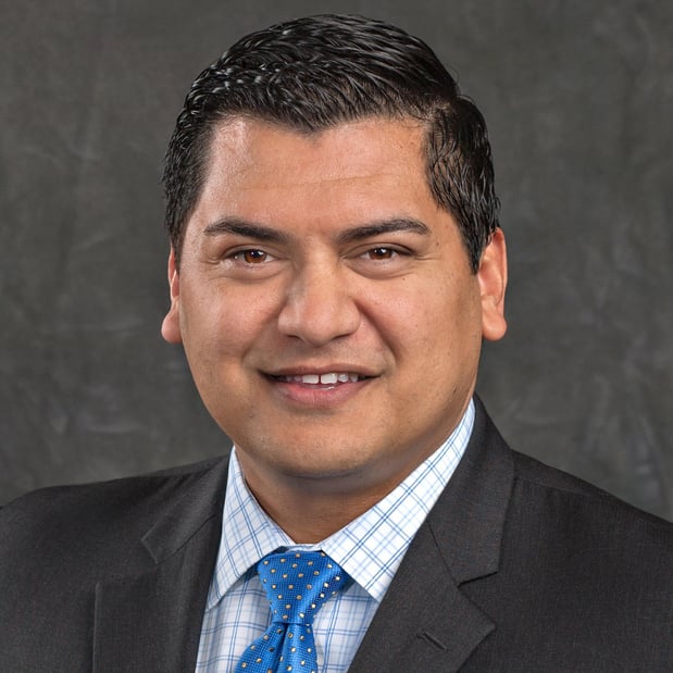 Images Edward Jones - Financial Advisor: Ricardo V Lira, CFP®|AAMS®