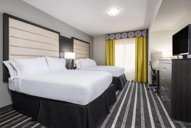 Images Holiday Inn Express & Suites Norman by IHG
