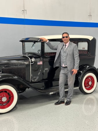 Images Level Up Limo - Chicago Luxury Limos and Chauffeur Service