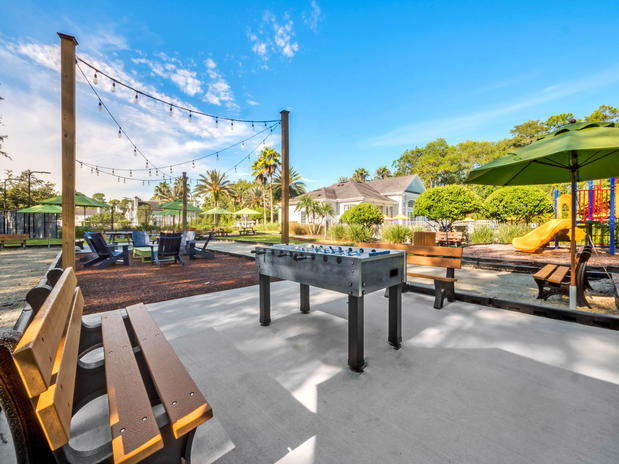 Images Knightsbridge at Stoneybrook