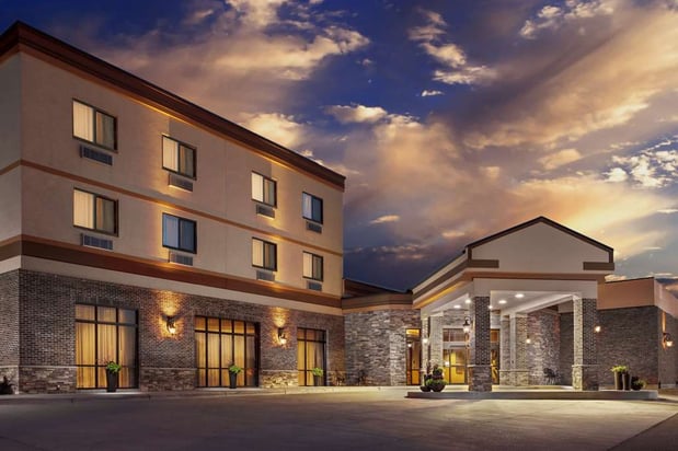 Images Roosevelt Grand Dakota, SureStay Collection by Best Western