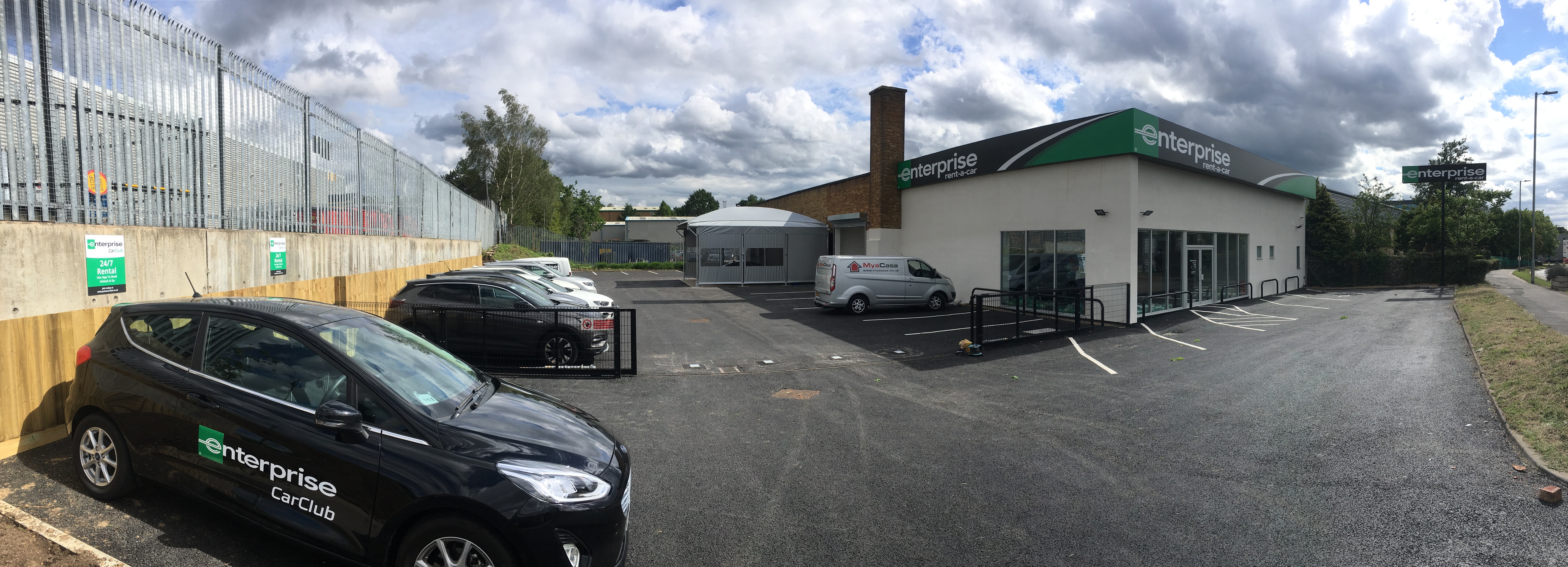 Enterprise Bracknell Branch building Enterprise Car & Van Hire - Bracknell Bracknell 01344 485555