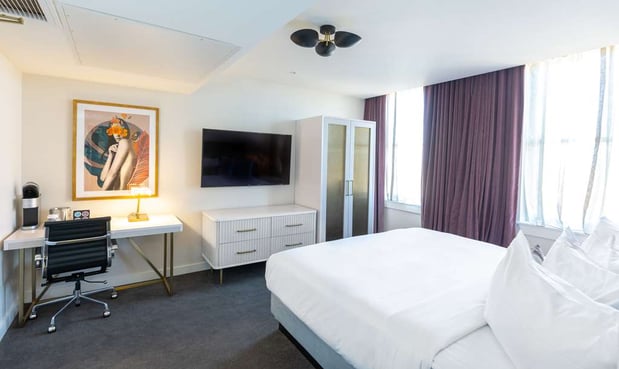 Images The Kelly Birmingham, Tapestry Collection by Hilton
