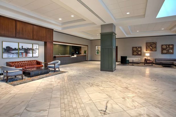 Images DoubleTree by Hilton Lansing