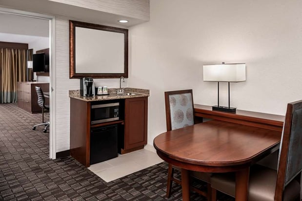 Images Embassy Suites by Hilton Nashville Airport