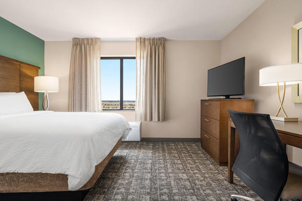 Images Staybridge Suites Oklahoma City-Quail Springs by IHG