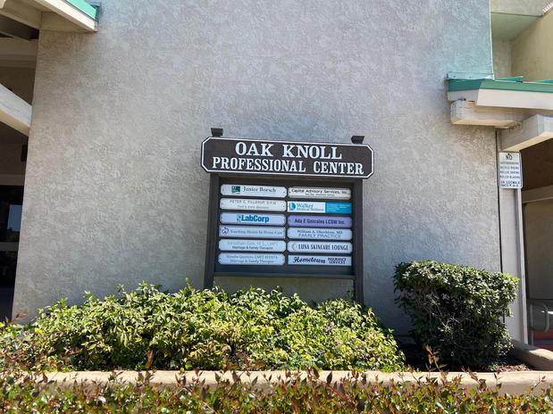 Images Oak Knolls Shopping Centers