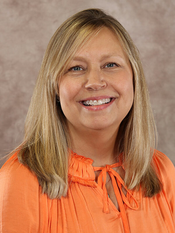 Julie R Bogue