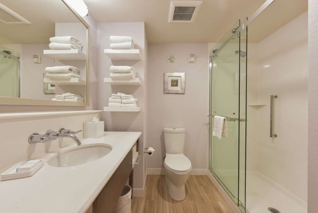 Images Hampton Inn & Suites Seattle/Redmond