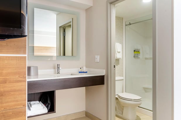 Images Holiday Inn Express & Suites Albuquerque Midtown by IHG
