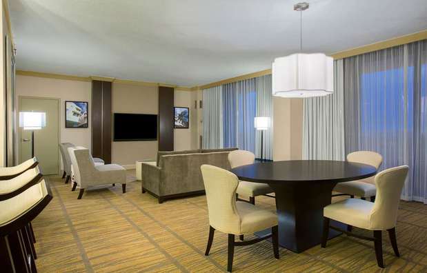Images DoubleTree by Hilton Hotel Miami Airport & Convention Center