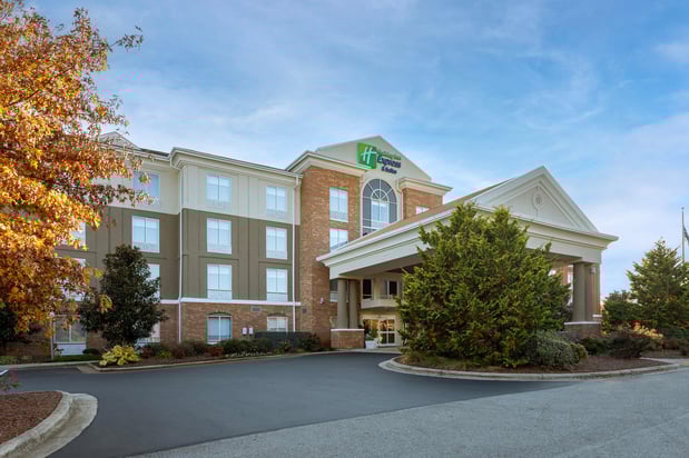 Images Holiday Inn Express & Suites Greensboro - Airport Area by IHG
