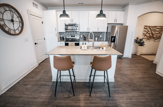 Images Maverick Modern Apartments