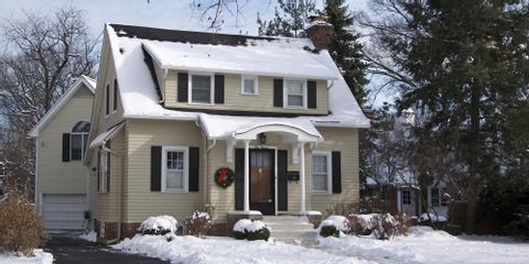 3 Winter Roof Repair Issues to Watch Out For