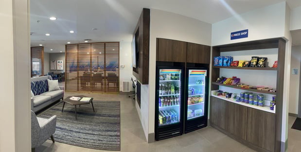 Images Holiday Inn Express & Suites Marquette by IHG