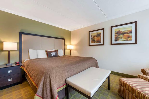 Images Best Western Plus White Bear Country Inn
