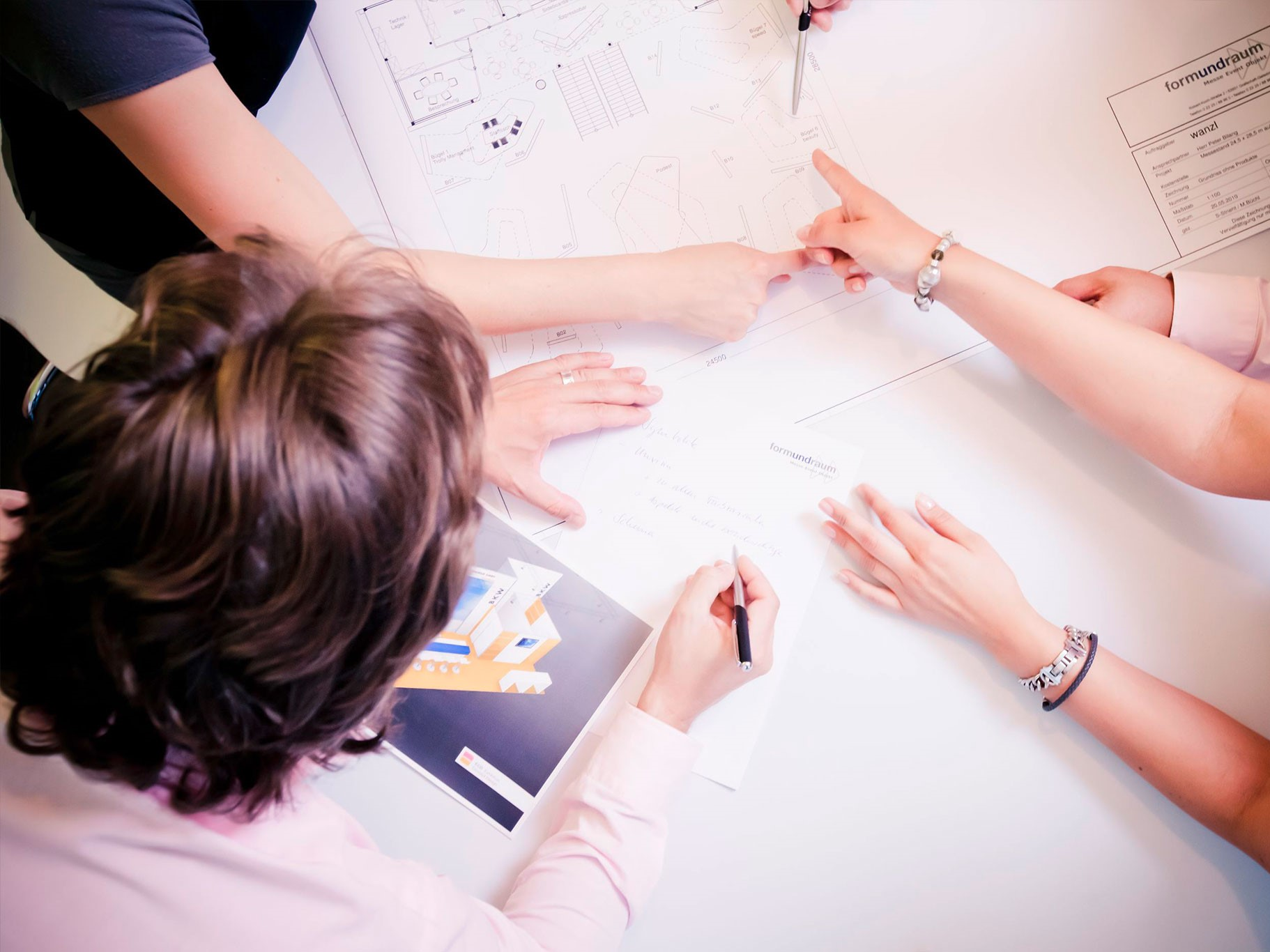 Form und Raum GmbH, Robert-Koch-Strasse 2-4 in Grafschaft