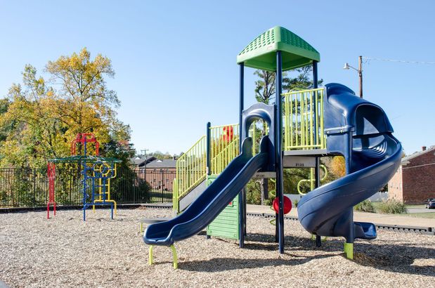 Images Landmark at Tuckahoe