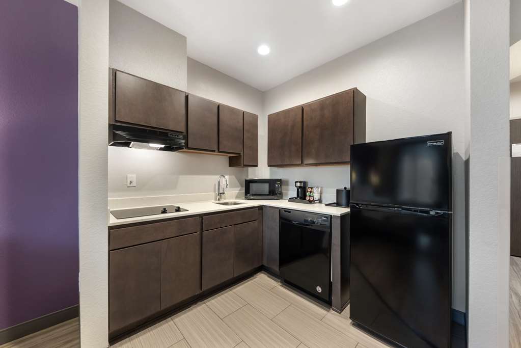 Guest Room Kitchenette