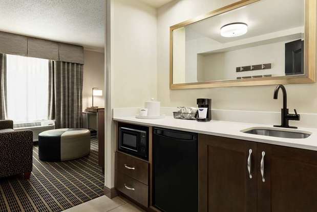 Images Hampton Inn & Suites Greenville-Downtown-RiverPlace