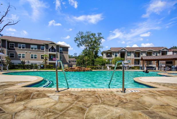 Images Urban Oaks at Conroe