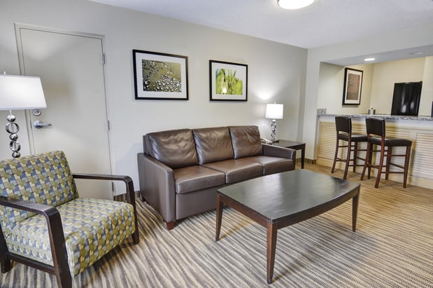 Images Holiday Inn St. Petersburg N- Clearwater by IHG
