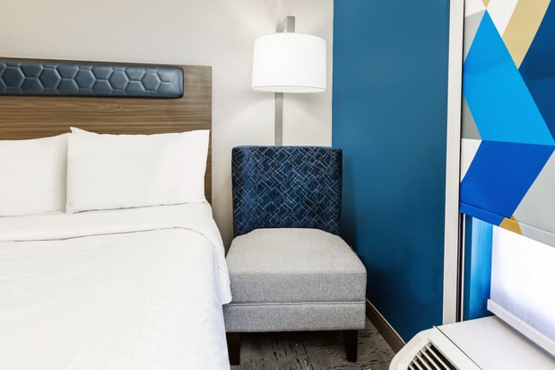 Images Holiday Inn Express Breaux Bridge/Henderson by IHG