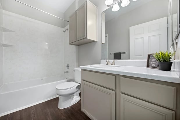 Images Edgewood Village